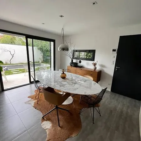 Maison En Centre De Avec Piscine Nîmes
