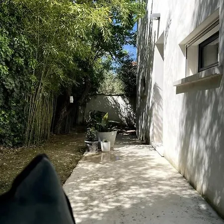 Villa Maison En Centre De Avec Piscine Nîmes