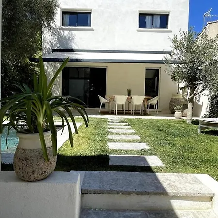 Villa Maison En Centre De Avec Piscine Nîmes